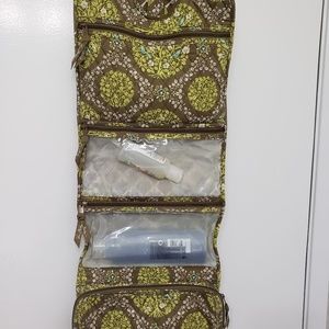 LAST CHANCE Vera Bradley hanging toiletry bag
